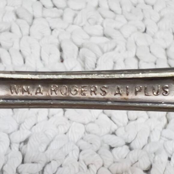Wm A Rogers Mfg Co A1 Plus Oneida Ltd (one)1 Teaspoon Unpolished AS IS in Photos - Picture 3 of 10